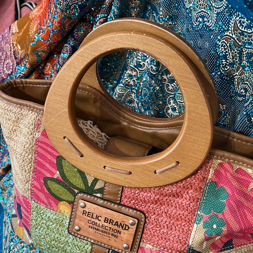 Relic Medium Sized Purse Patchwork Floral Flower … - image 4